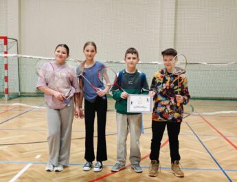 Sukces naszych uczniów w badmintonie!